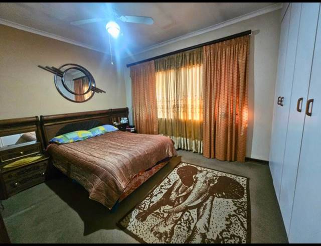 2 BEDROOM TOWNHOUSE FOR SALE IN NORKEM PARK